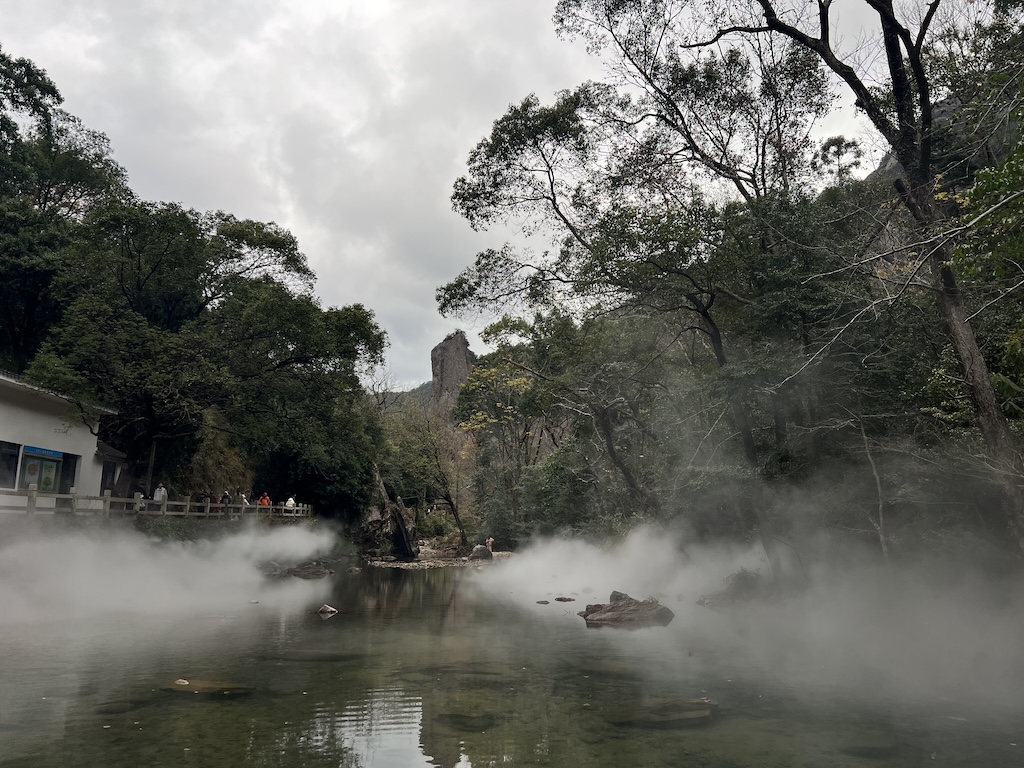 此处插入图片：打水漂场景
