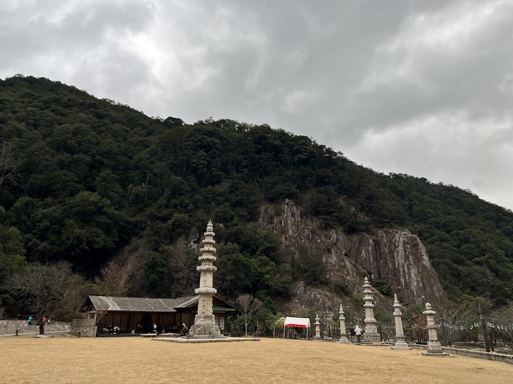 此处插入图片：真际寺建筑布局